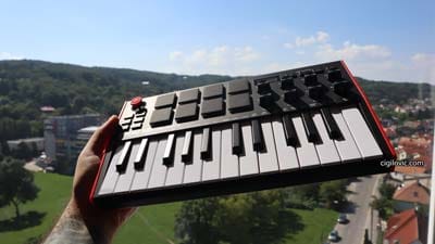 35 Best Selling MIDI Keyboards & Controllers Buying Guide