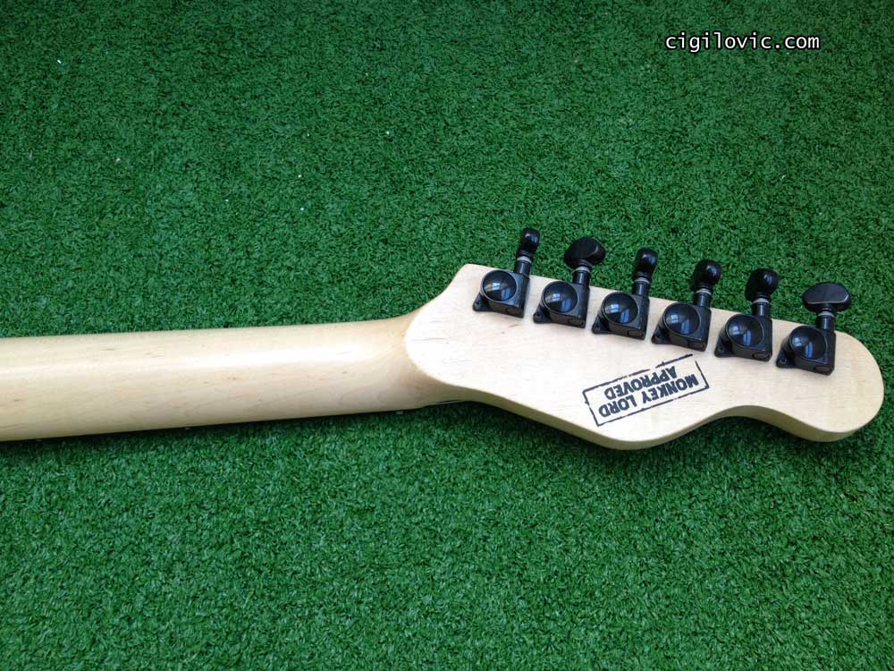 Grover tuners, headstock back