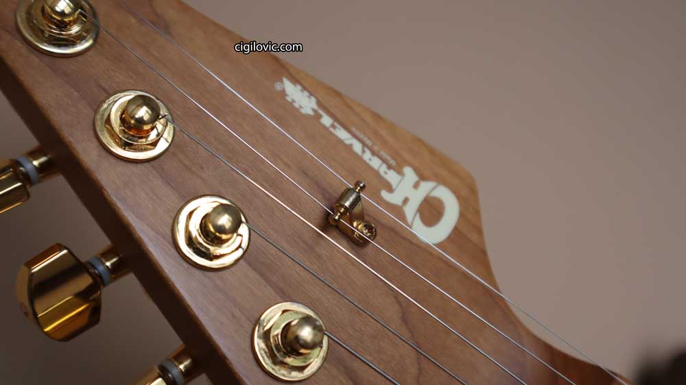 Headstock, string tree