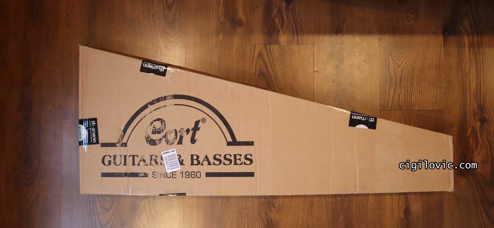 Cort G300 box Thomann tape