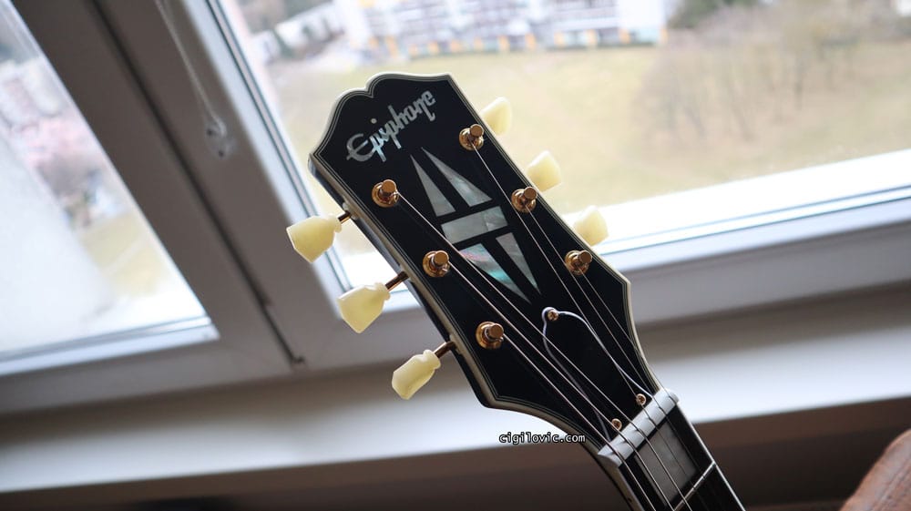 Colour shifts on the headstock inlays