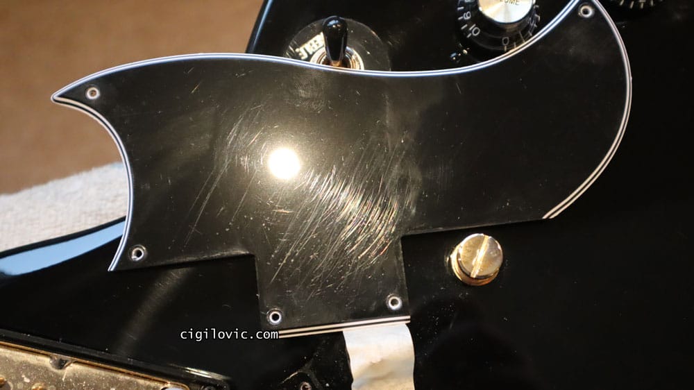SG Custom, smaller pickguard