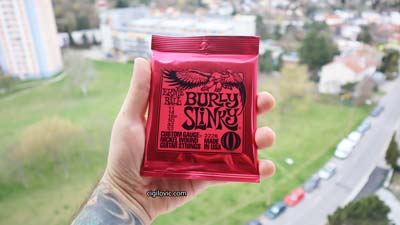 Ernie ball 2226 burly slinky featured