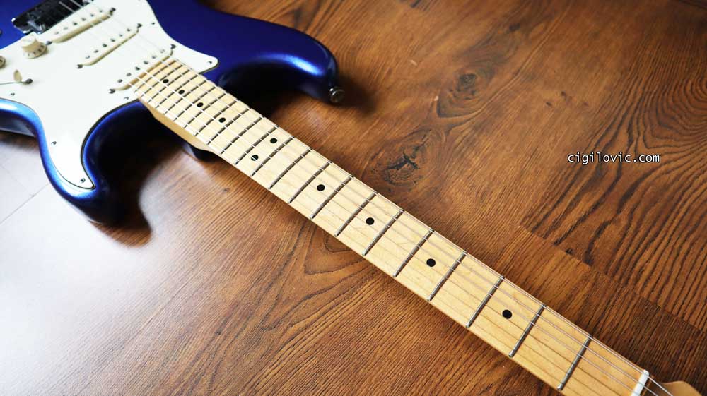USA Standard, maple fingerboard