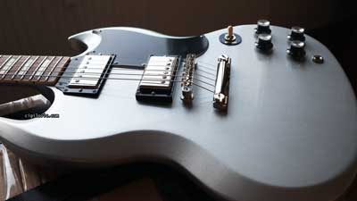 Gibson sg standard 61 silver mist featured