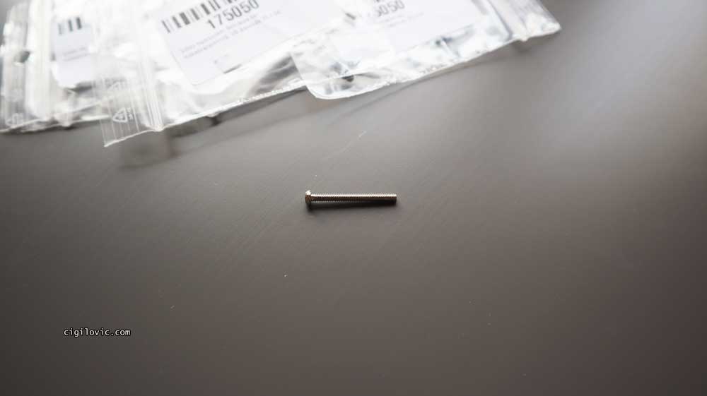 Humbucker screw, close up