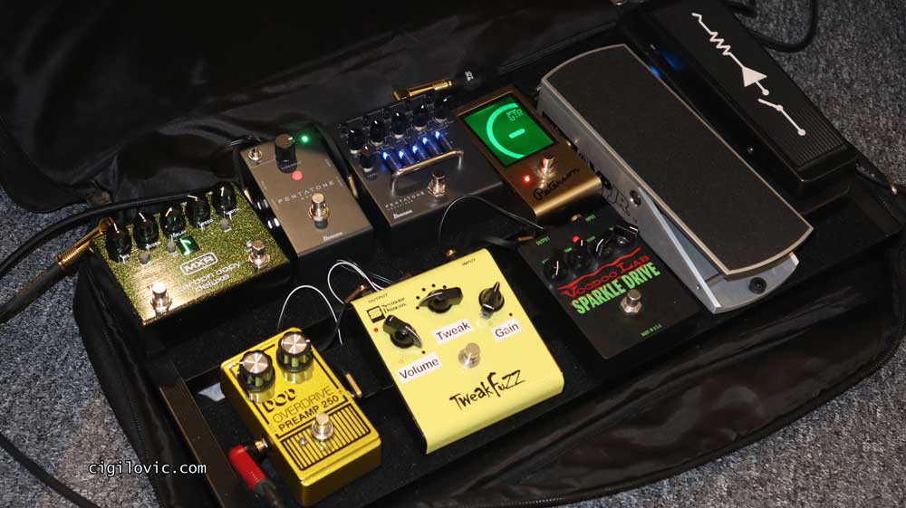 EBS patch cables on my pedalboard