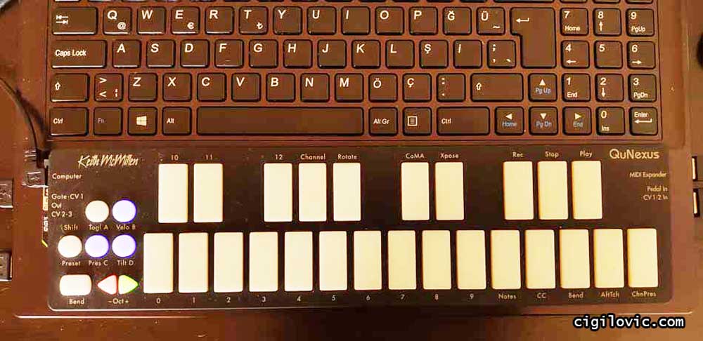 Laptop width, compact MIDI controller Laptop width, compact MIDI controller