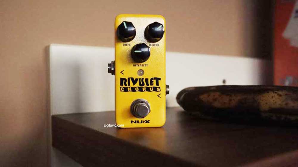 Nux Rivulet Chorus nasty yellow pedal