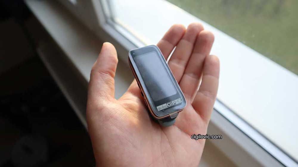 A handful of strobe tuner!