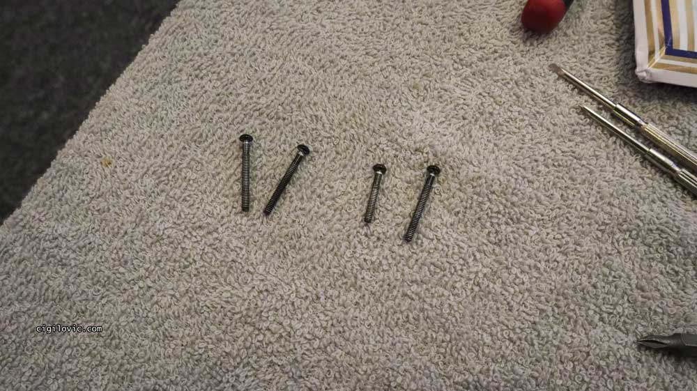 EMG pickup screws height