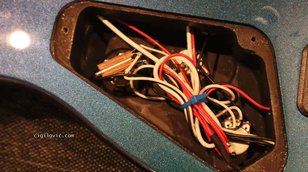 Electronics cavity Electronics cavity