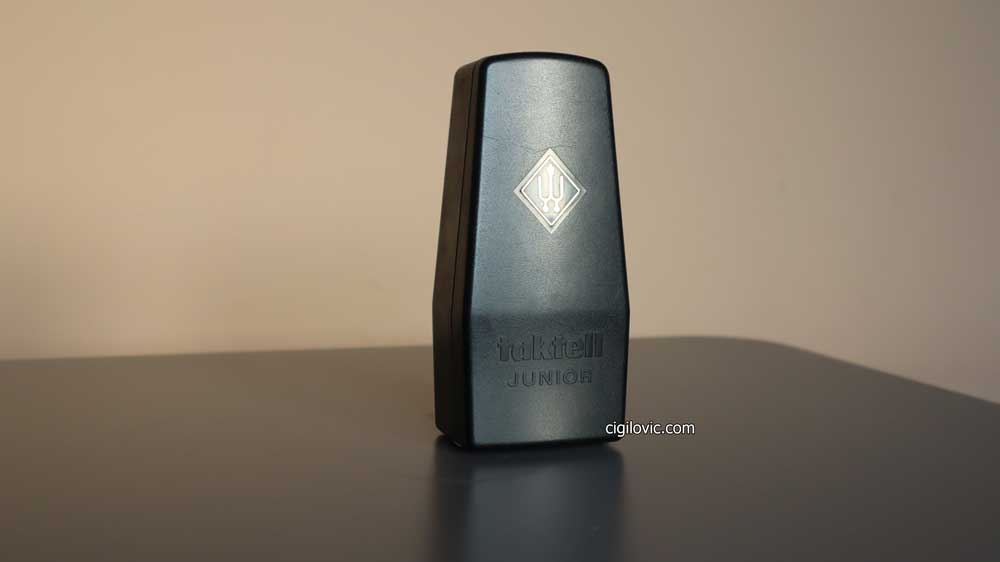 Taktell Junior 826, lid on